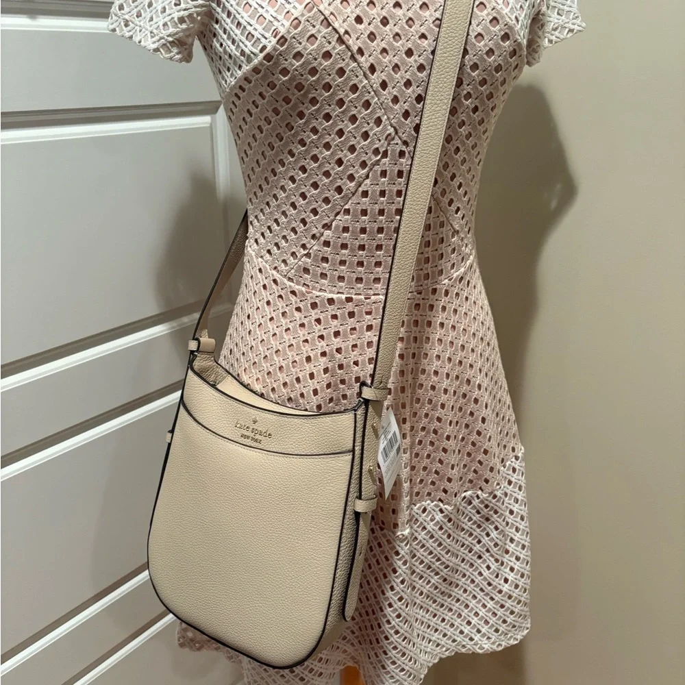 NWT Kate Spade Leila Pebbled Leather Crossbody Bag in Light Sand